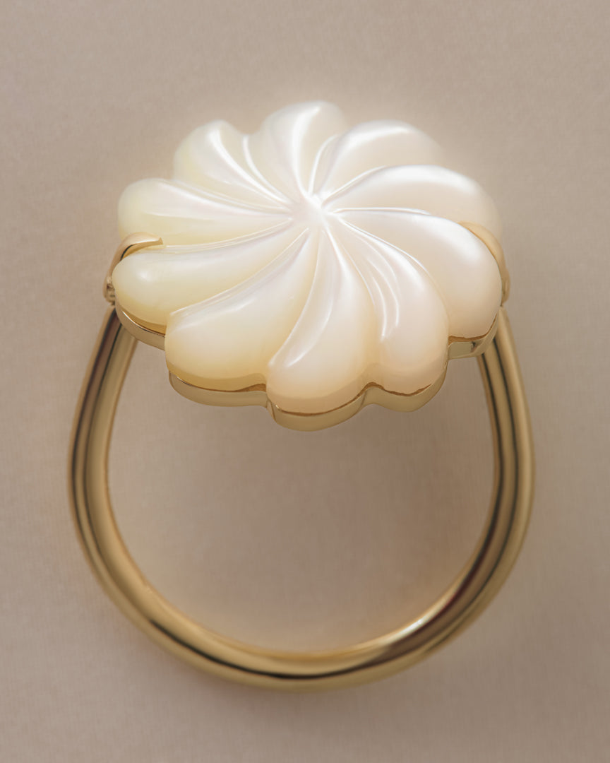 Sea Flower MOP Ring