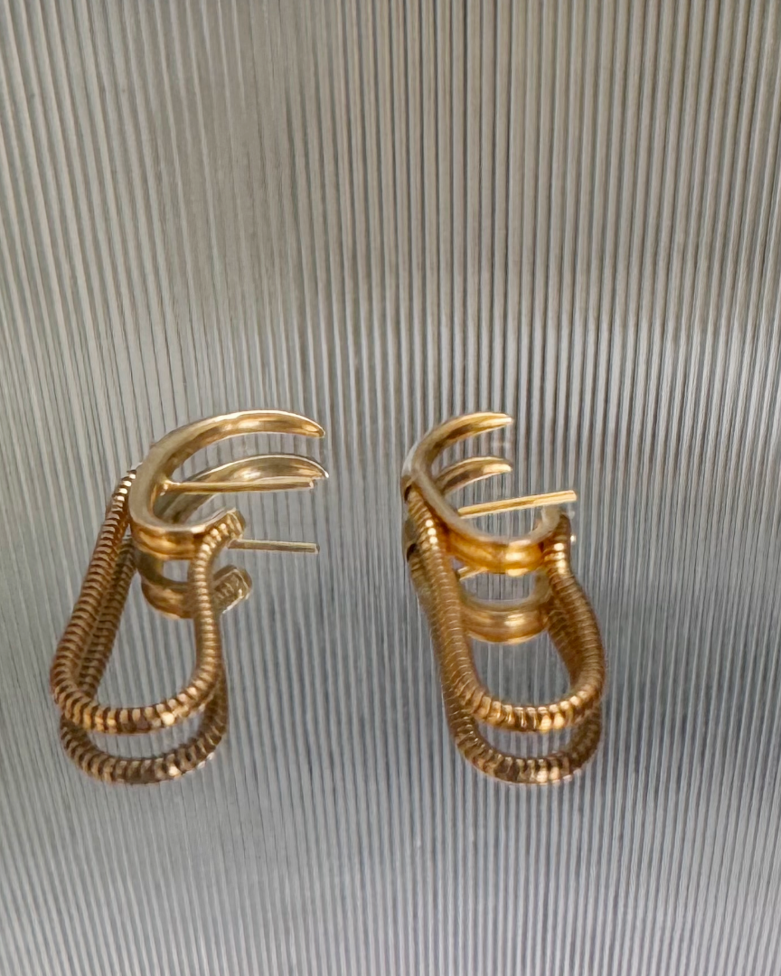 Twinkler Single Lobe Hoops