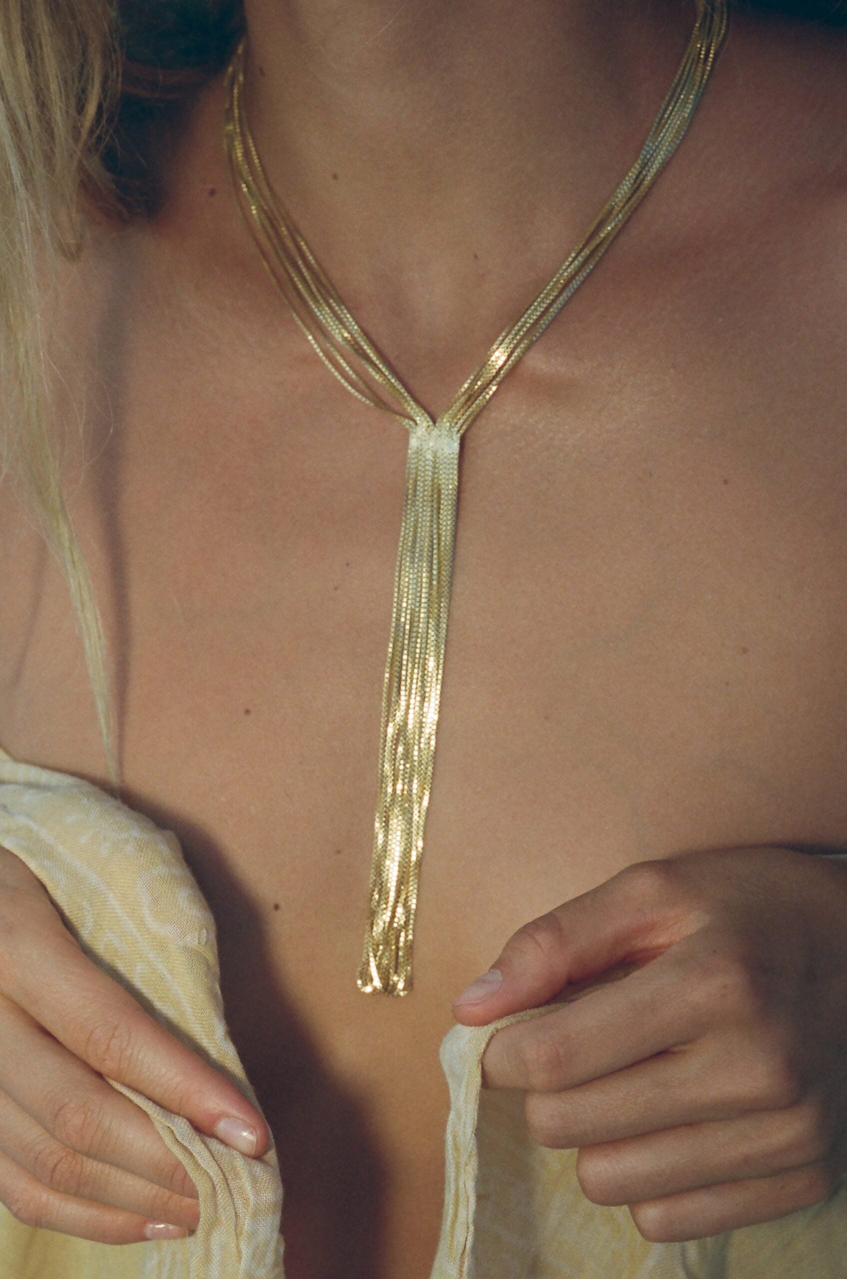 Currents Lariat