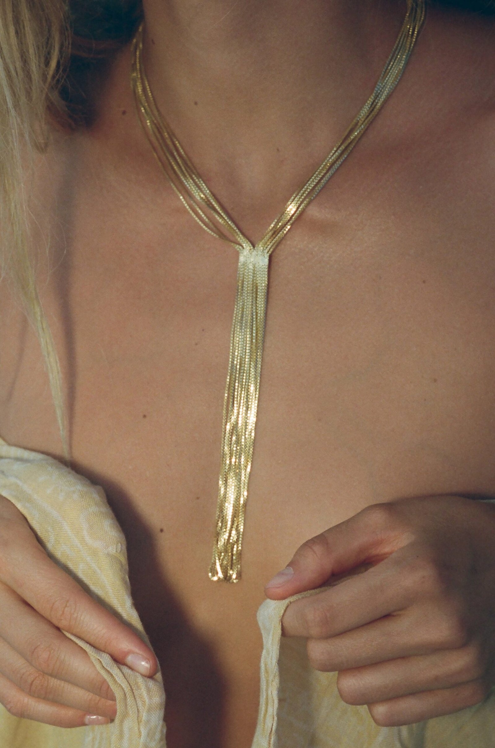 Currents Lariat