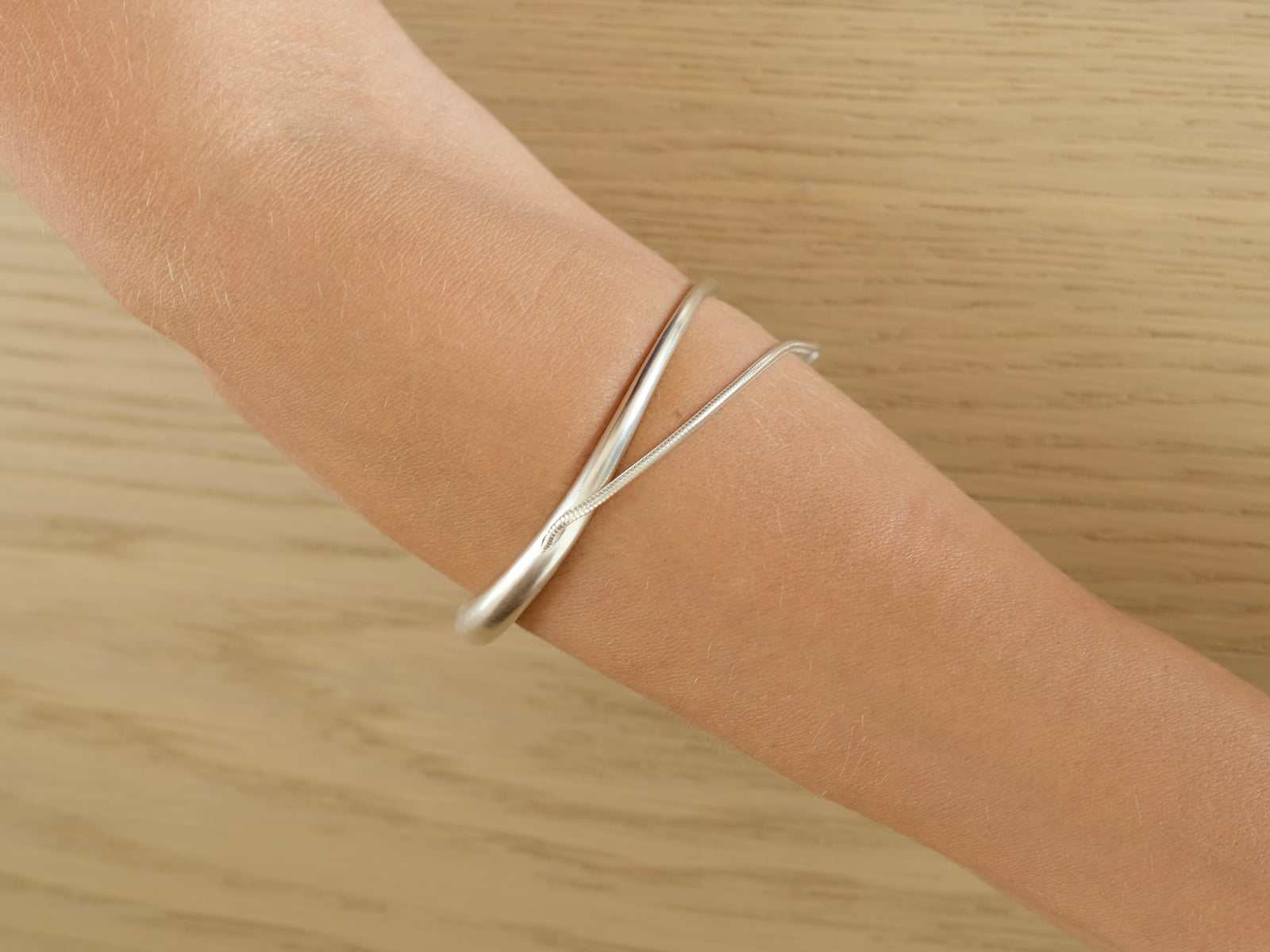 Halo Bangle Silver
