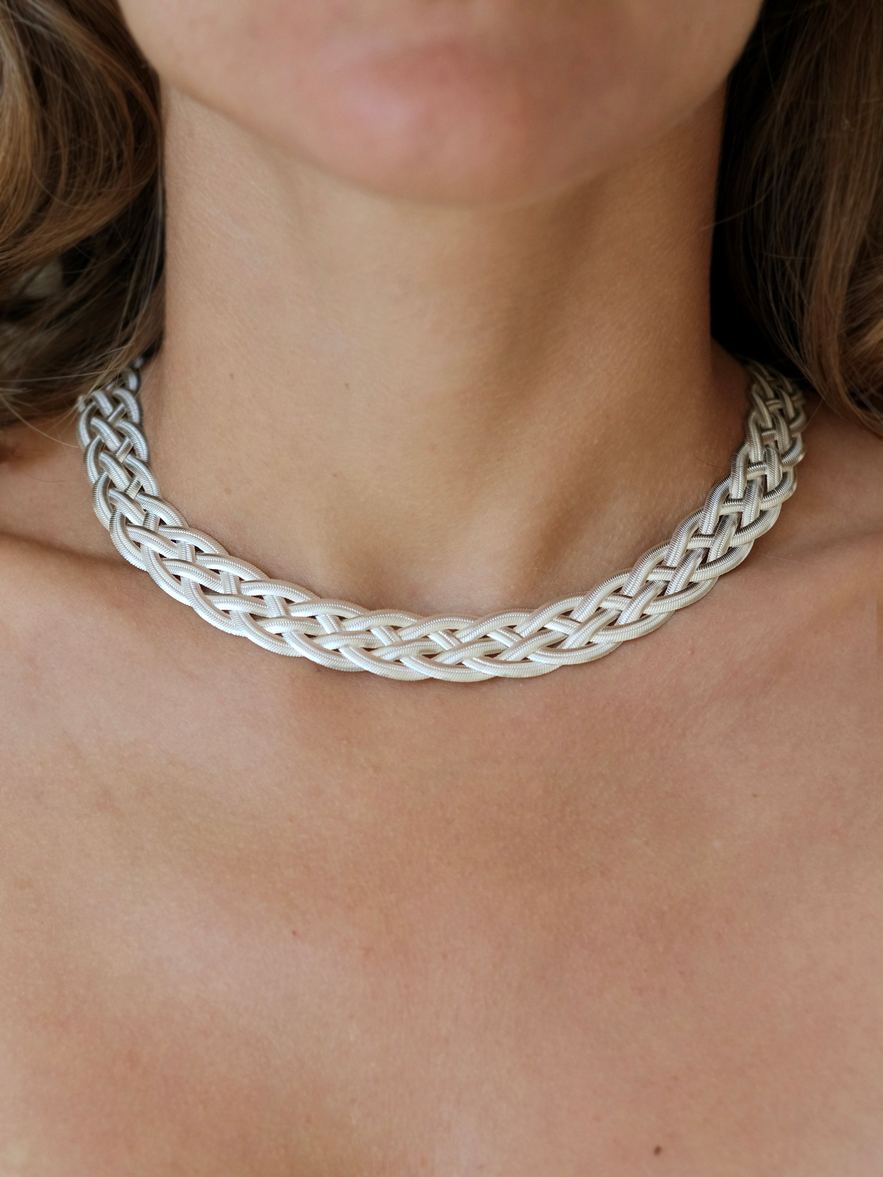 LIQUID WEAVE NECKLACE SILVER